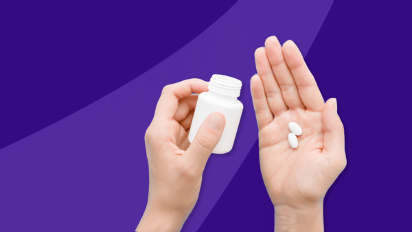 Hand holding Rx pills: List of Jardiance alternatives