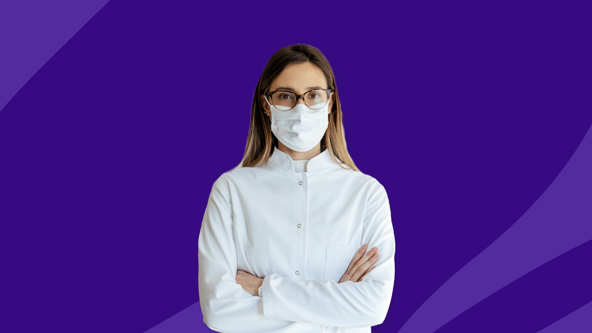 Pharmacist wearing face mask - how to prevent getting sick