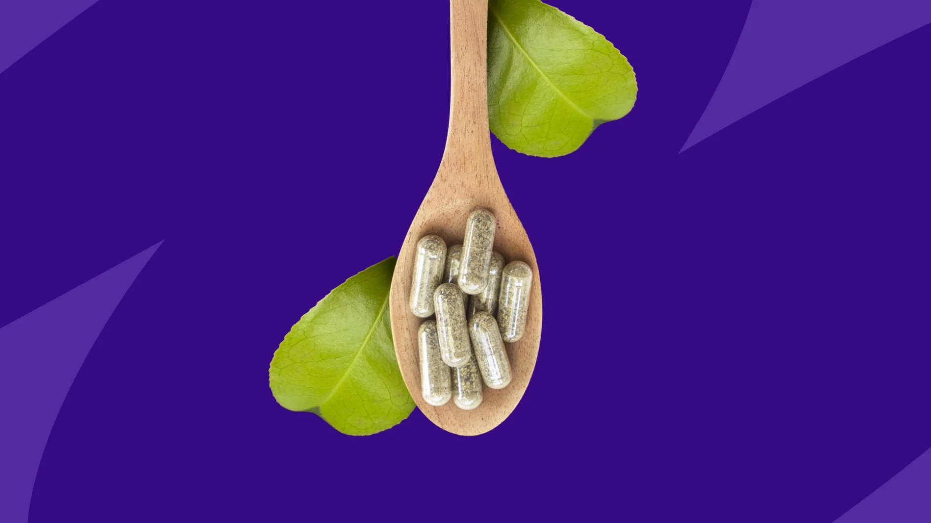 A spoon full of quercetin supplements | Who should not take quercetin